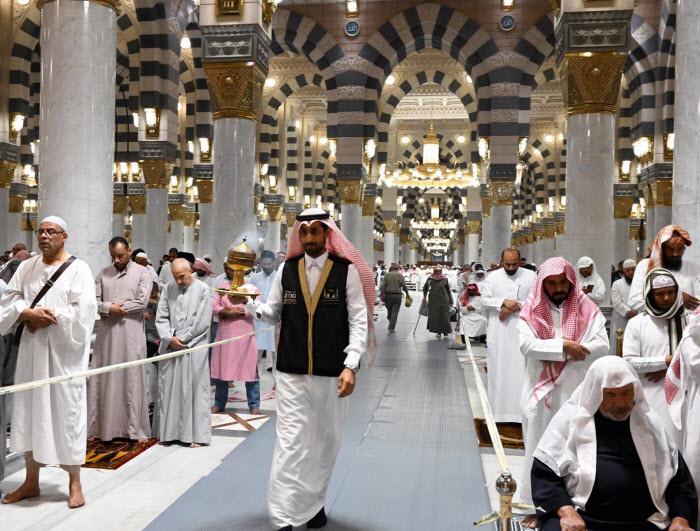  360 جولة تطييب وتبخير في المسجد النبوي خلال الثلث الأول من رمضان